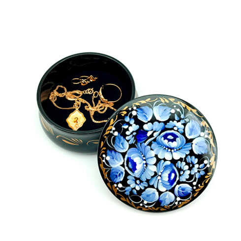 Round jewelry box hand painted and lacquered with jewelry