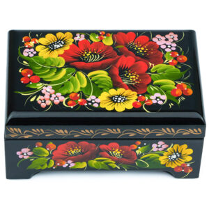 Lacquer wooden box with hinged lid